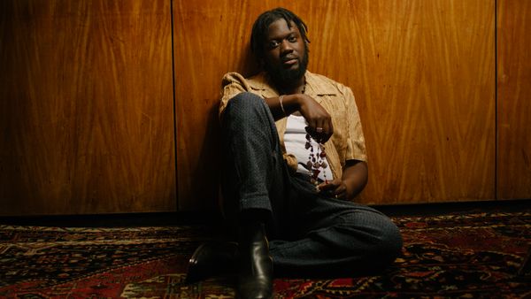 Win kaarten voor Michael Kiwanuka in AFAS Live